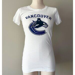 Vancouver Canucks Hockey T-Shirt White Womens Size 8 Short Sleeve Tee